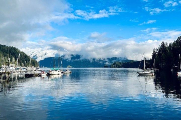 Vancouver Deep Cove Cruise · 4-Star Luxury Class, Coal Harbour Public Dock