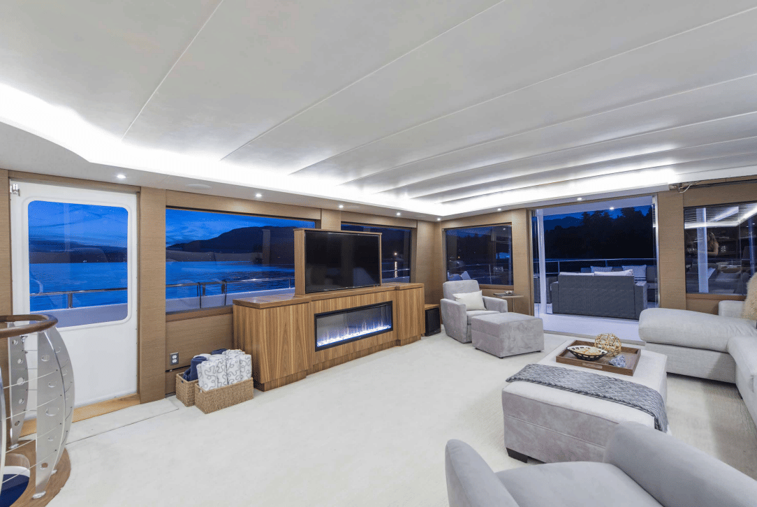 Three days up the coast on a 112-foot yacht — photo 11