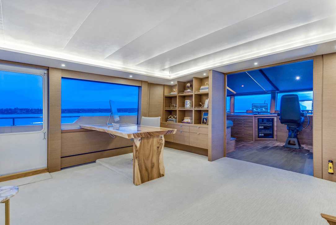 Three days up the coast on a 112-foot yacht — photo 12