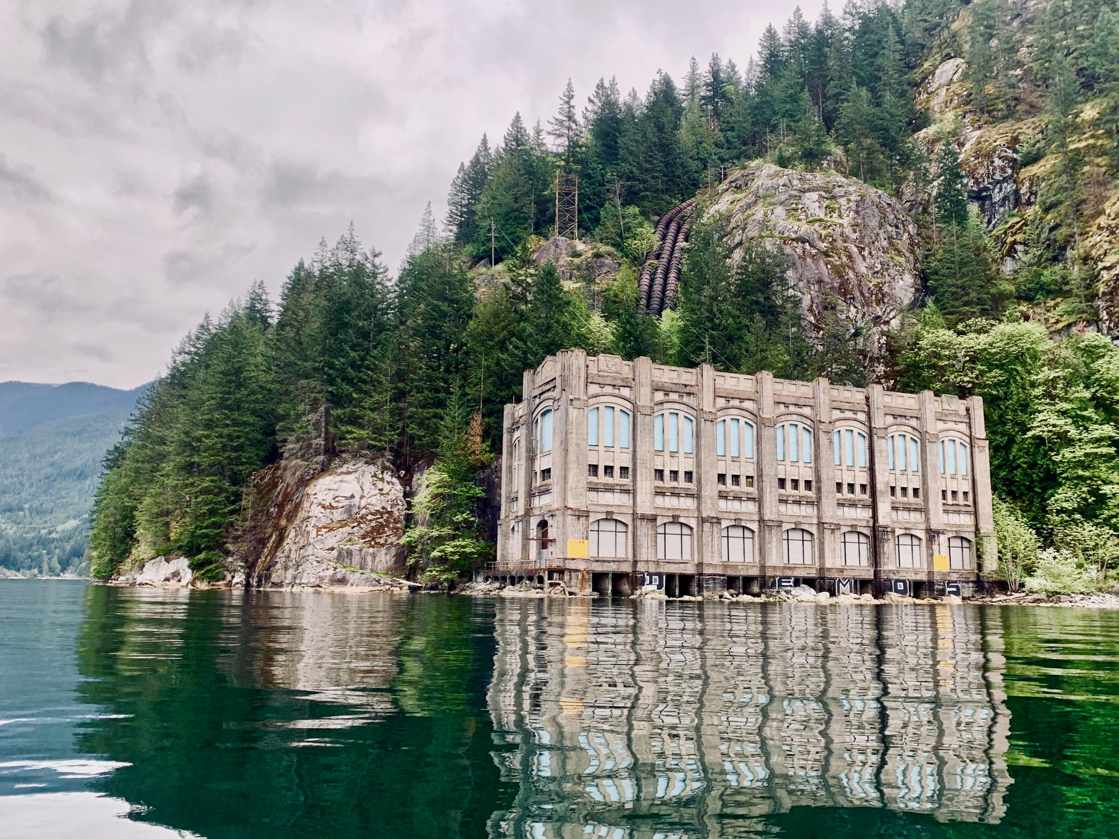 Vancouver Granite Falls Cruise · 3-Star Comfort Class — photo 3