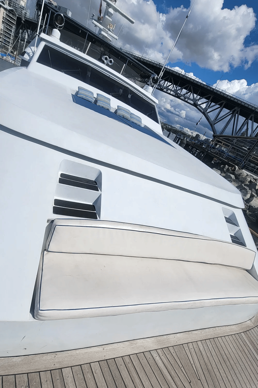 A big-deck party for up to fifty — photo 17