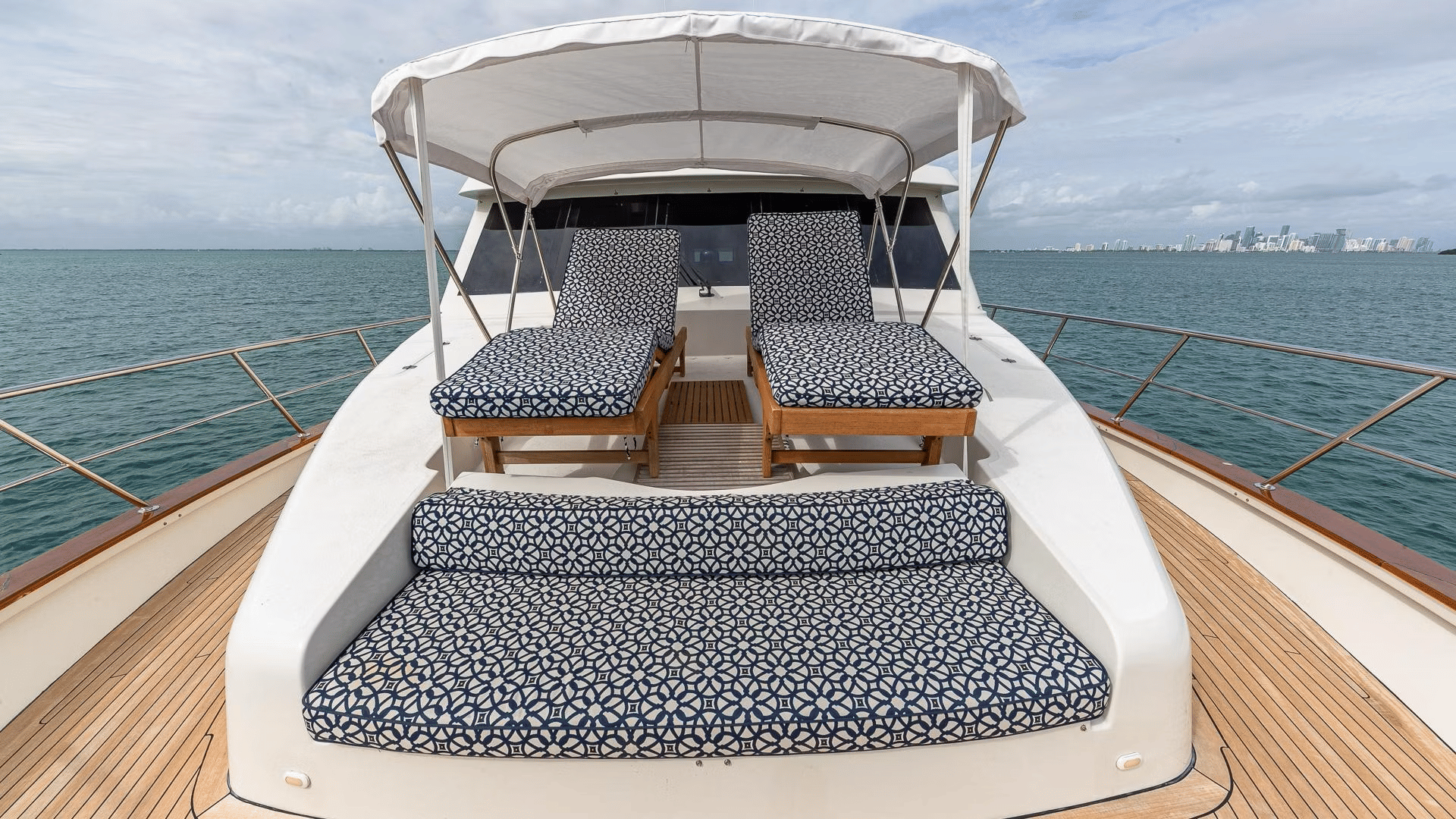 Room for twenty-five on the water — photo 24