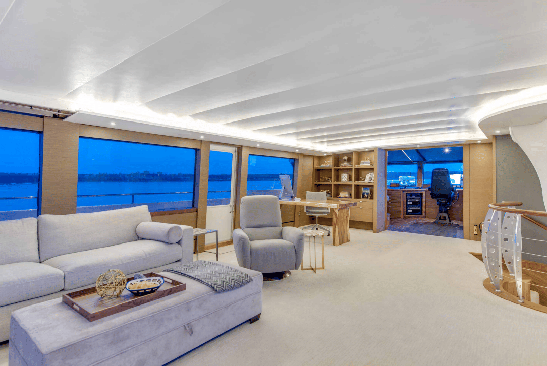 Three days up the coast on a 112-foot yacht — photo 8