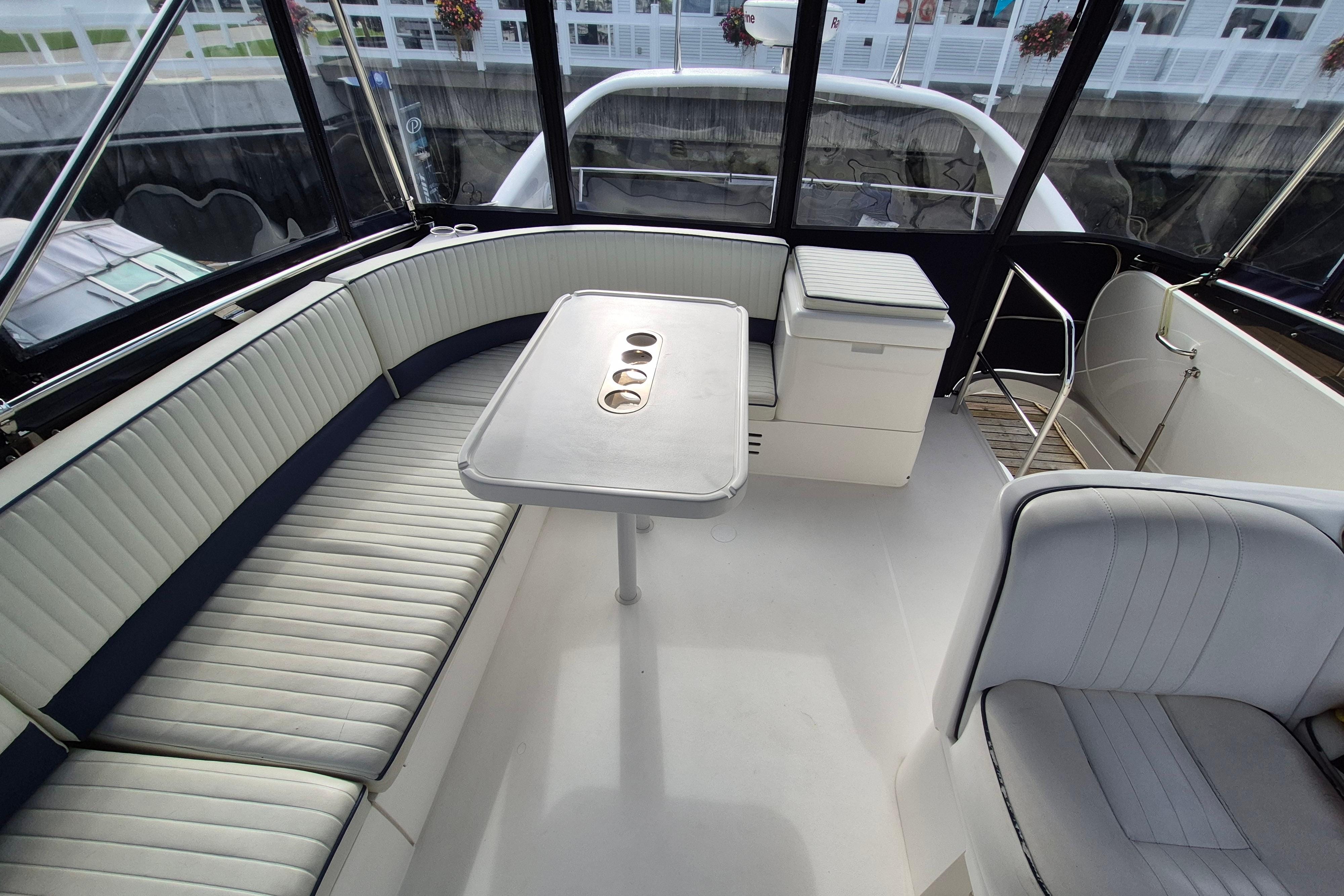 Sunset for twelve on a premium yacht — photo 21