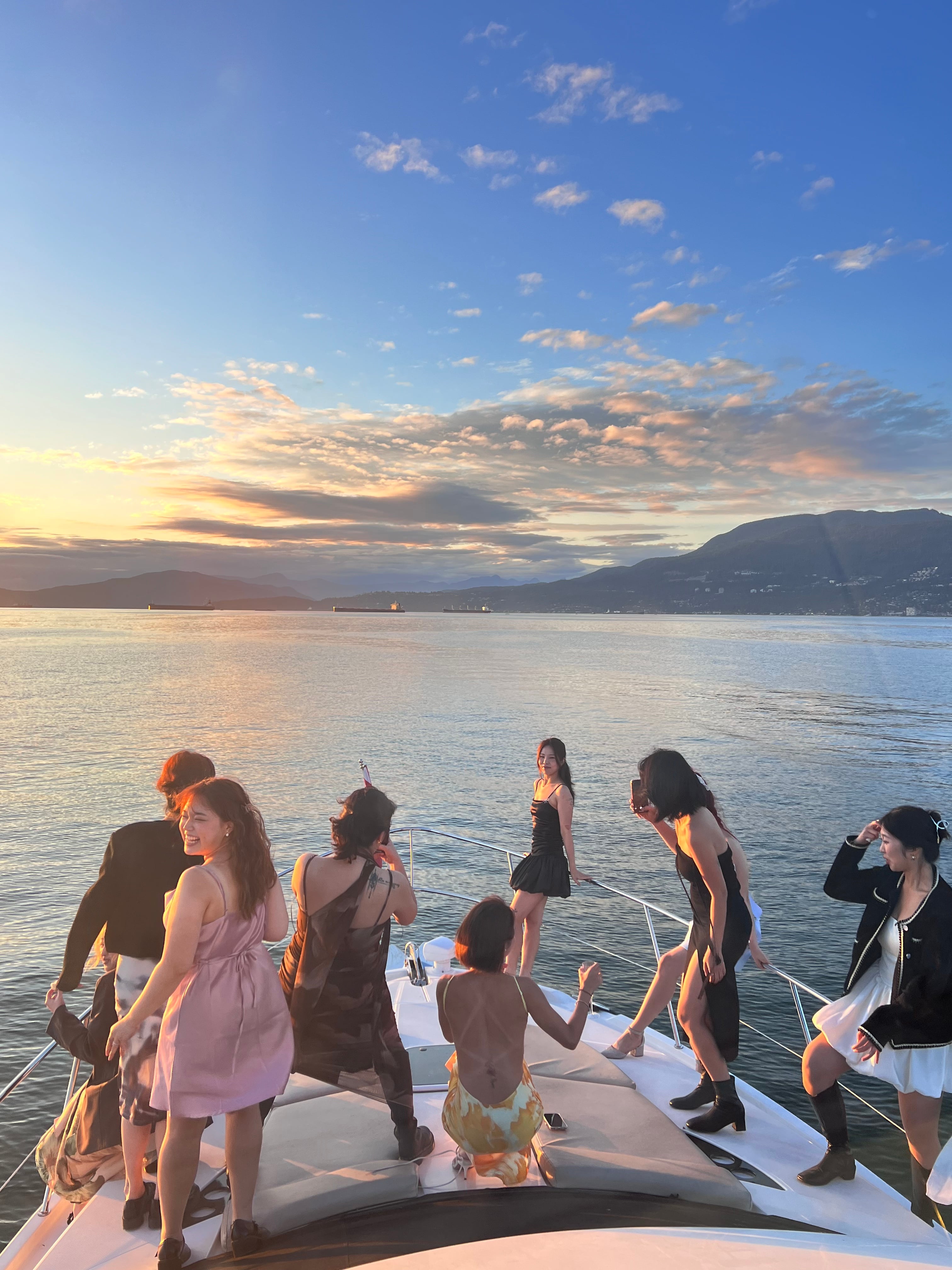 A relaxed afternoon cruise — photo 8