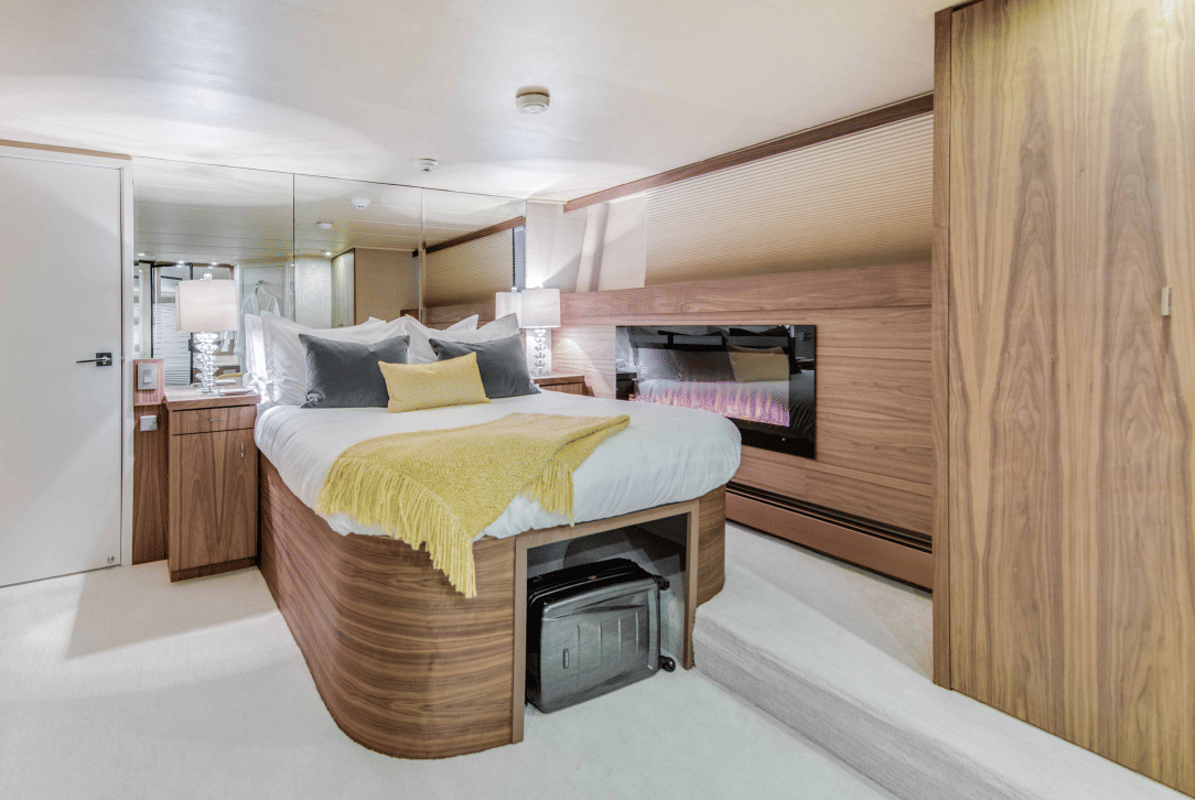 Three days up the coast on a 112-foot yacht — photo 20