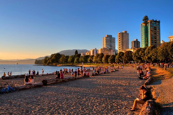 Vancouver Science World City Yacht Tour · 3-Star Comfort Class — photo 4