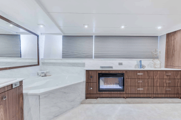 Three days up the coast on a 112-foot yacht — photo 24