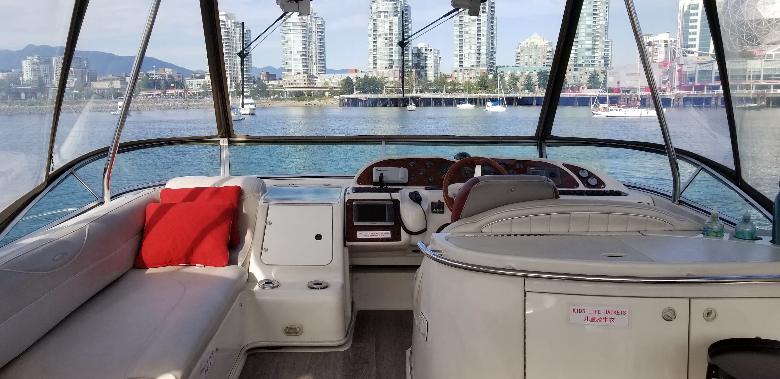 West Vancouver Prawn & Crab Experience · 3-Star Comfort Class — photo 17