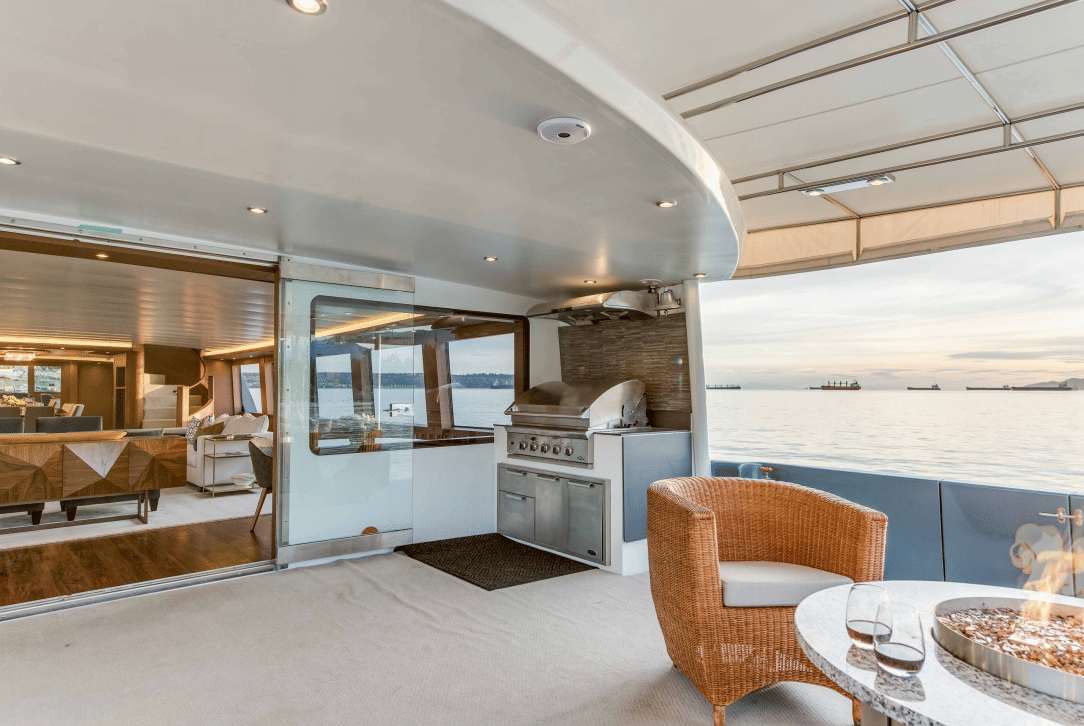 Three days up the coast on a 112-foot yacht — photo 10