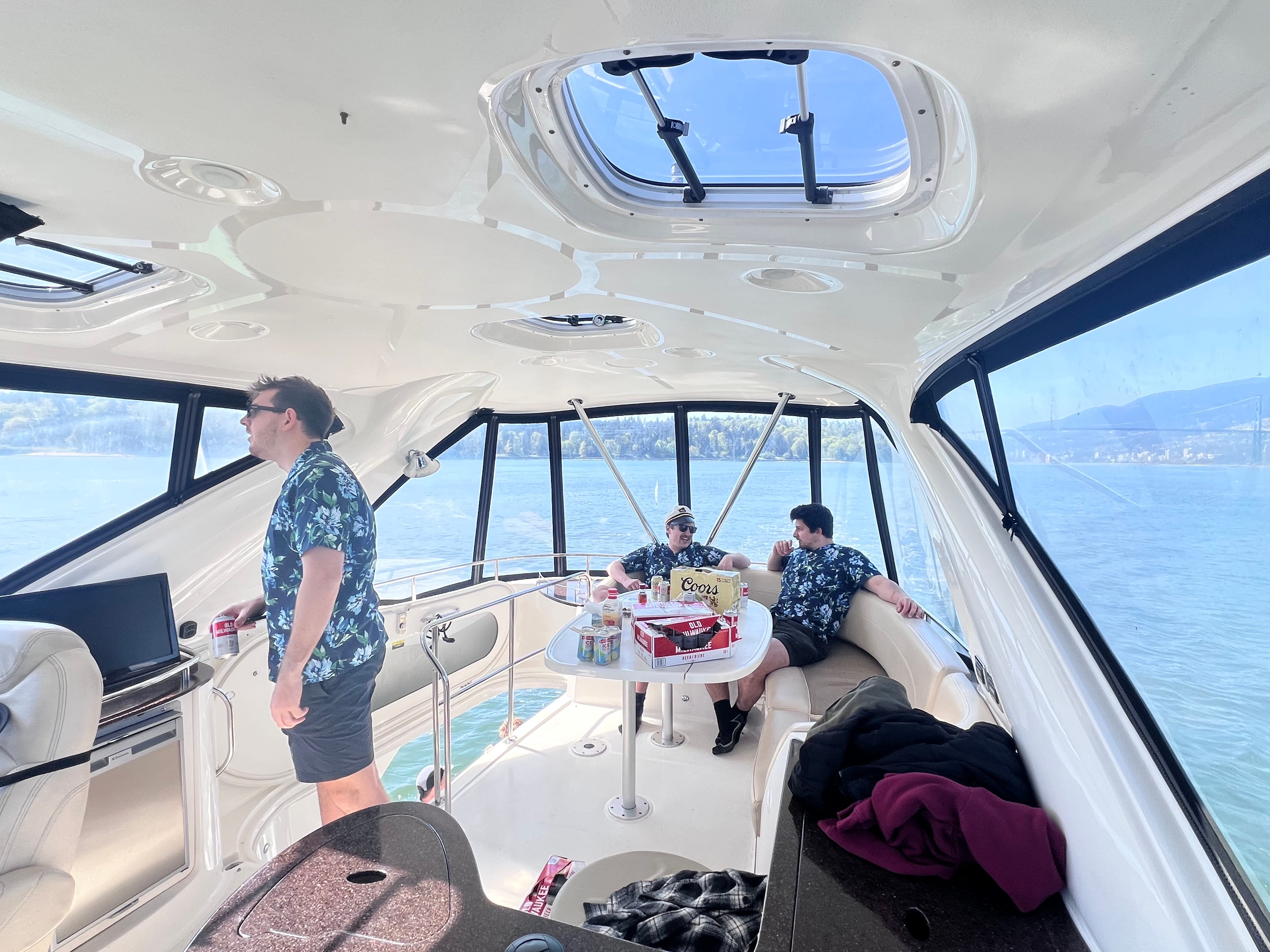 A relaxed afternoon cruise — photo 6