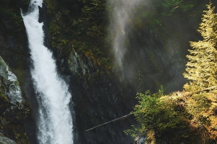 Vancouver Granite Falls Cruise · 3-Star Comfort Class, Coal Harbour Public Dock