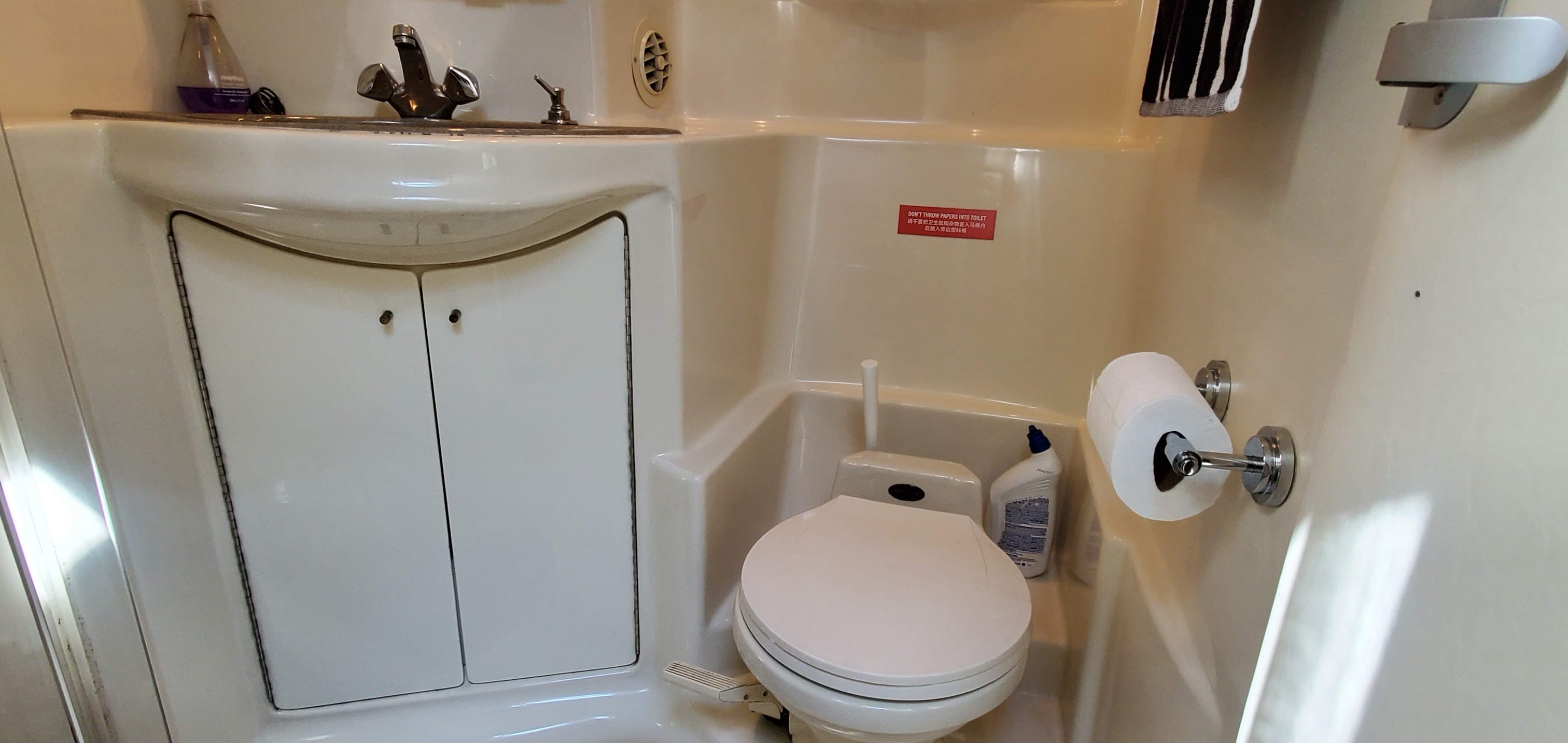West Vancouver Prawn & Crab Experience · 3-Star Comfort Class — photo 20